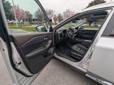 2022 Nissan Rogue SL