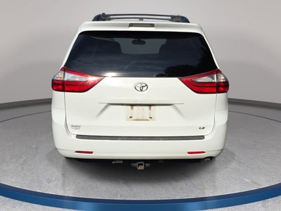 2015 Toyota Sienna LE