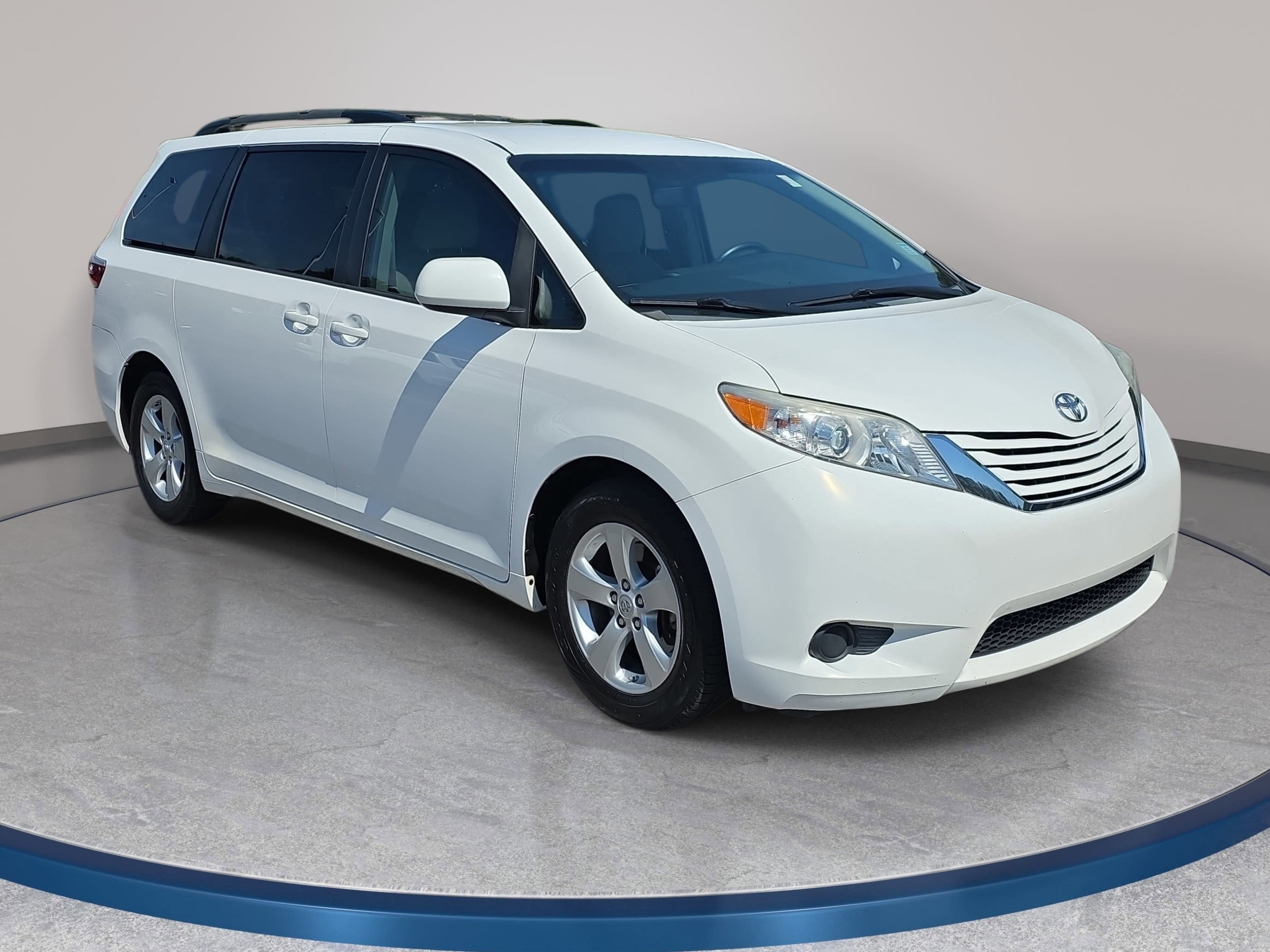 2015 Toyota Sienna LE