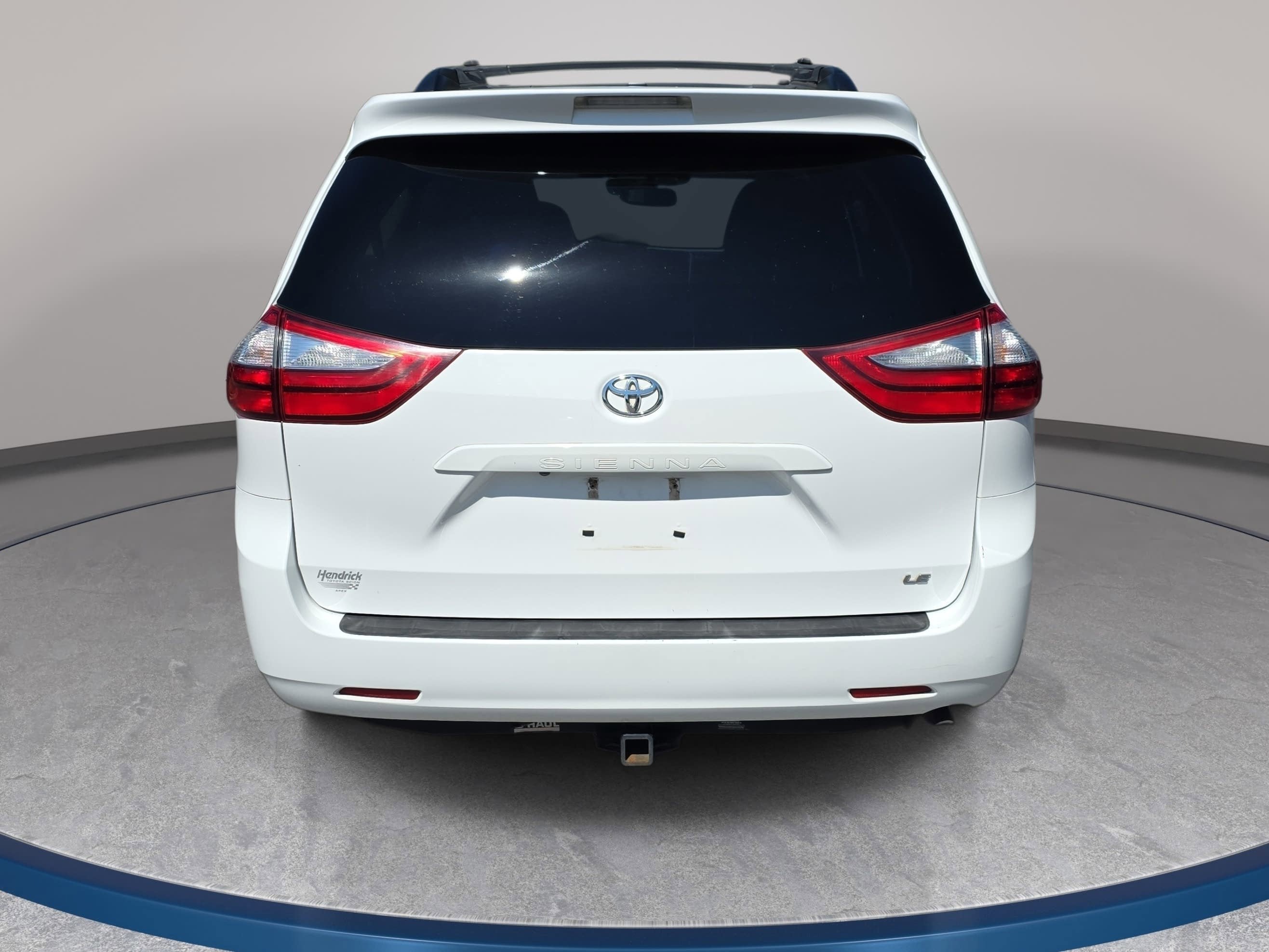 2015 Toyota Sienna LE