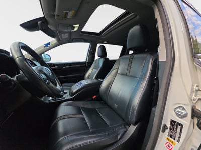 2018 Toyota Highlander SE