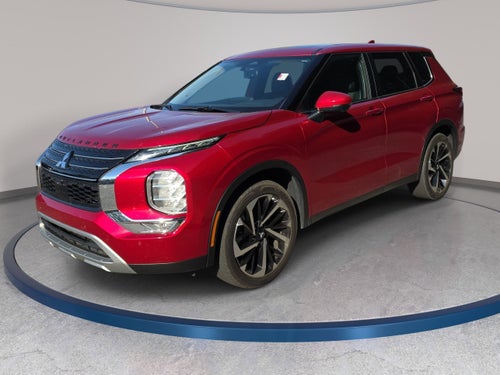2023 Mitsubishi Outlander SE