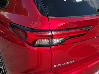 2023 Mitsubishi Outlander SE