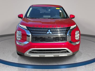 2023 Mitsubishi Outlander SE