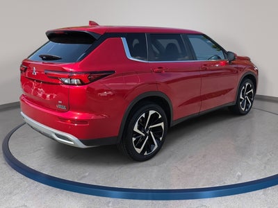 2023 Mitsubishi Outlander SE