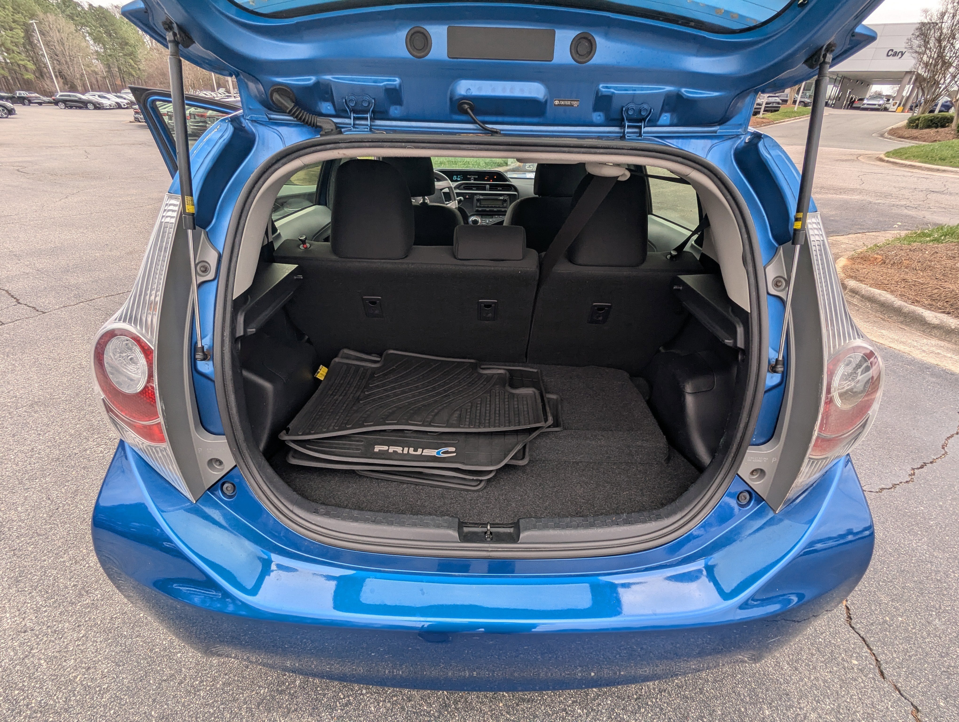 2014 Toyota Prius c Two