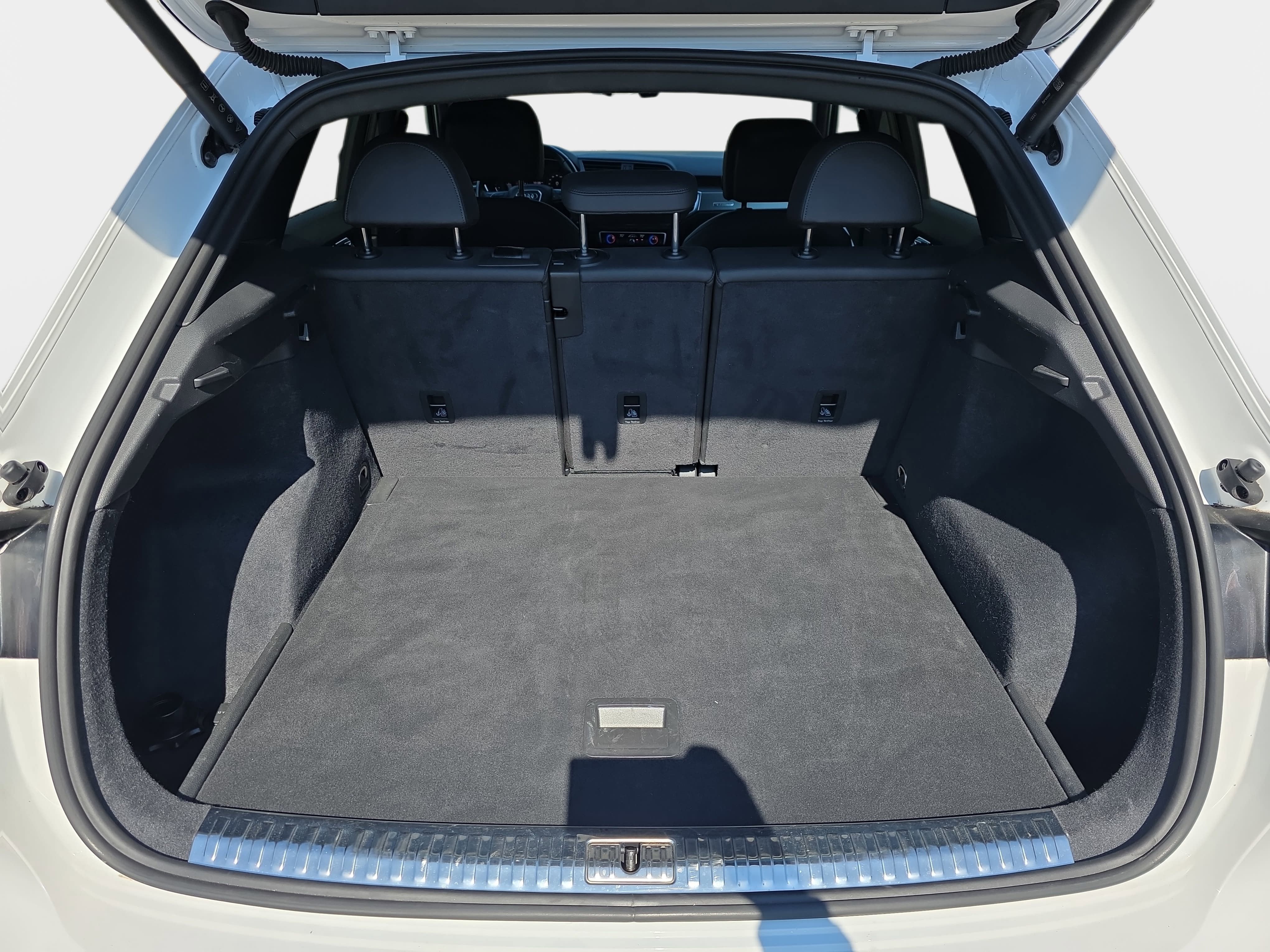 2023 Audi Q3 S line Premium