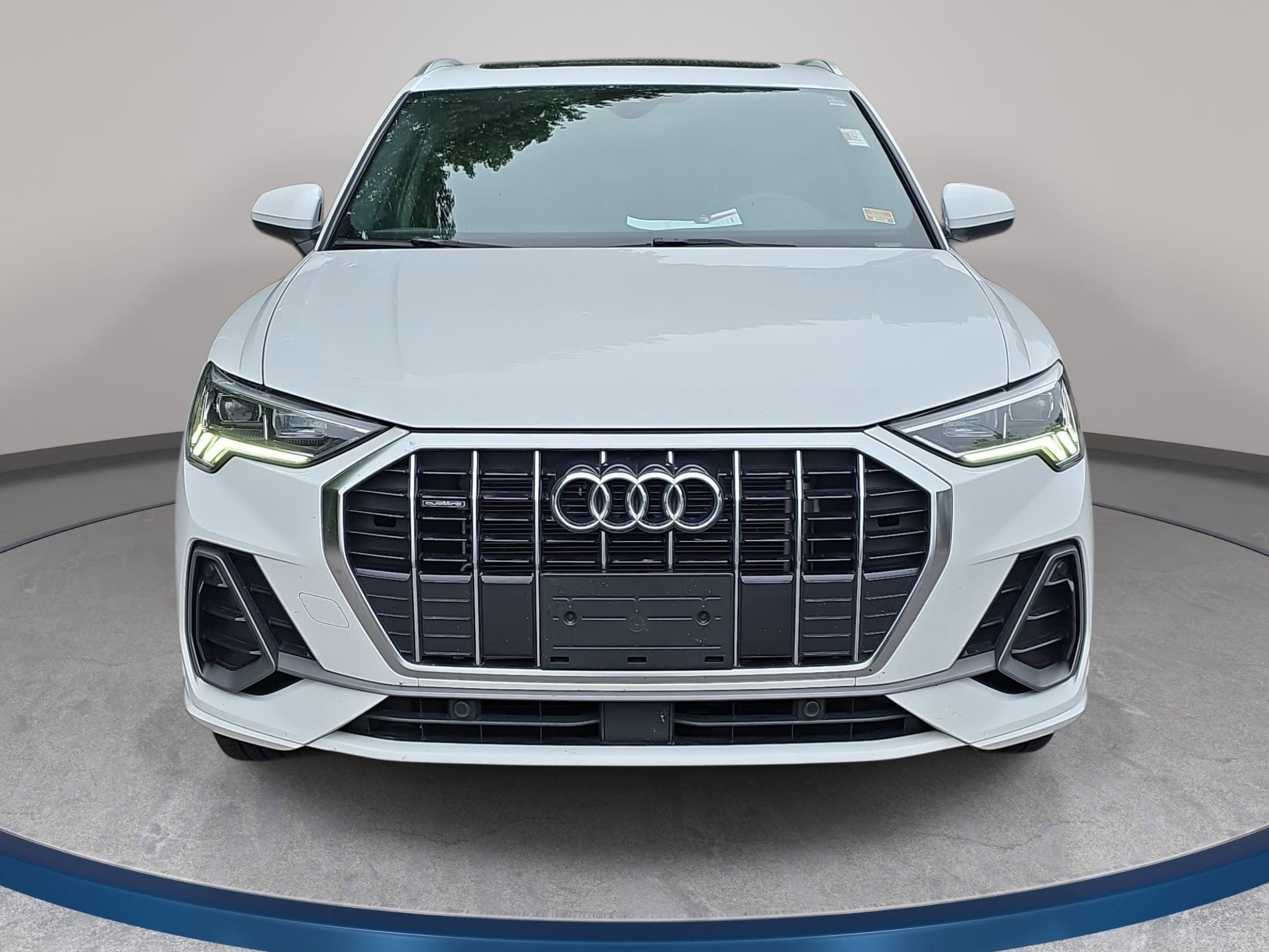 2023 Audi Q3 S line Premium