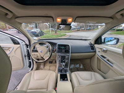 2016 Volvo XC60 T5 Premier