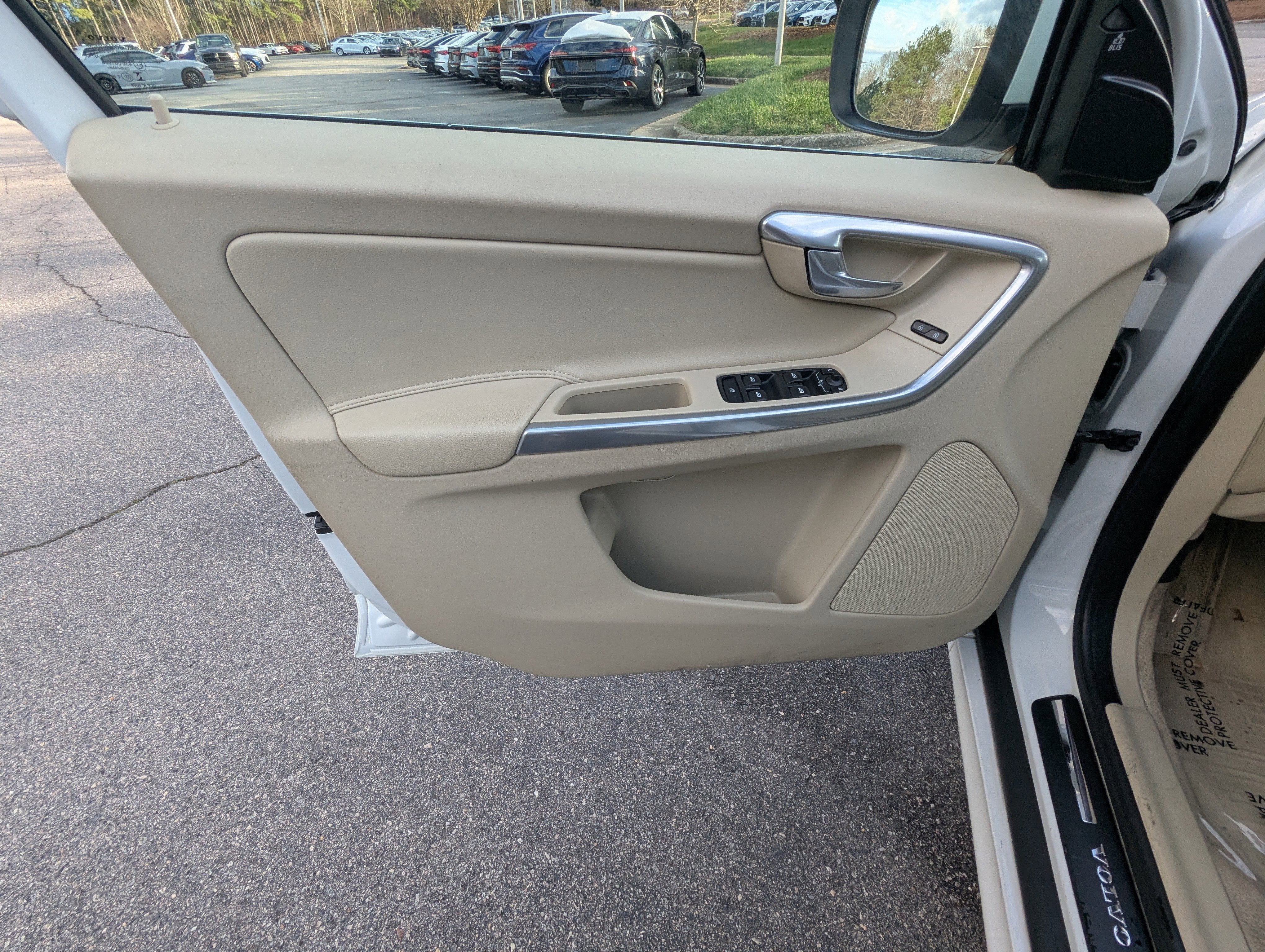 2016 Volvo XC60 T5 Premier