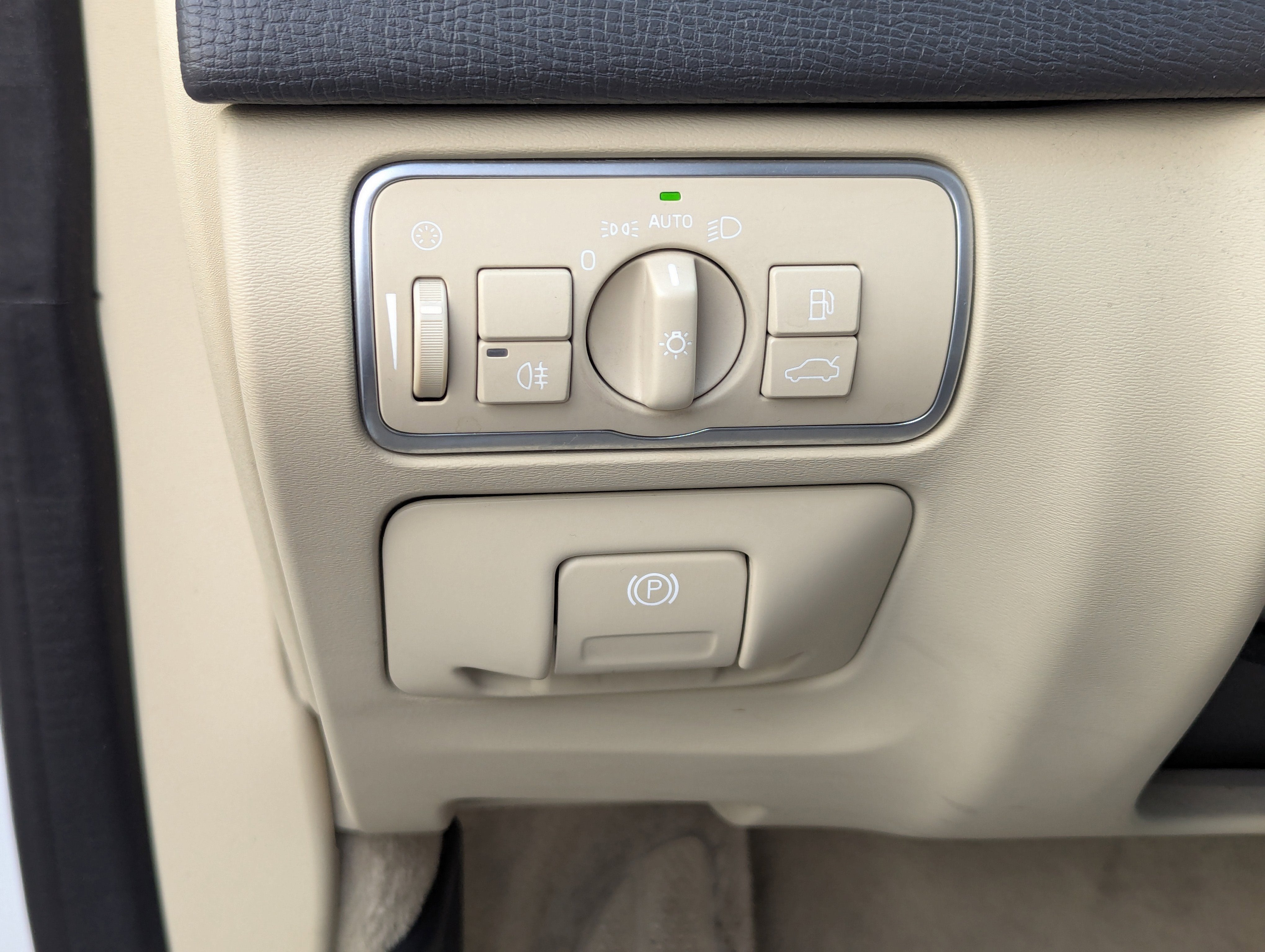 2016 Volvo XC60 T5 Premier