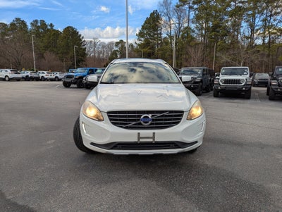2016 Volvo XC60 T5 Premier