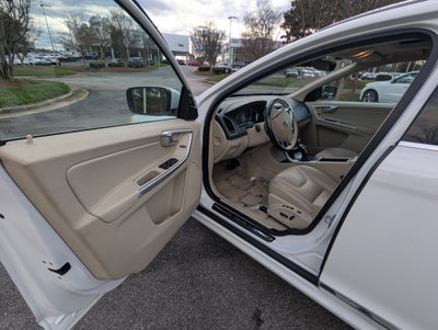 2016 Volvo XC60 T5 Premier