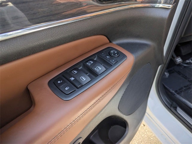 2020 Jeep Grand Cherokee Overland