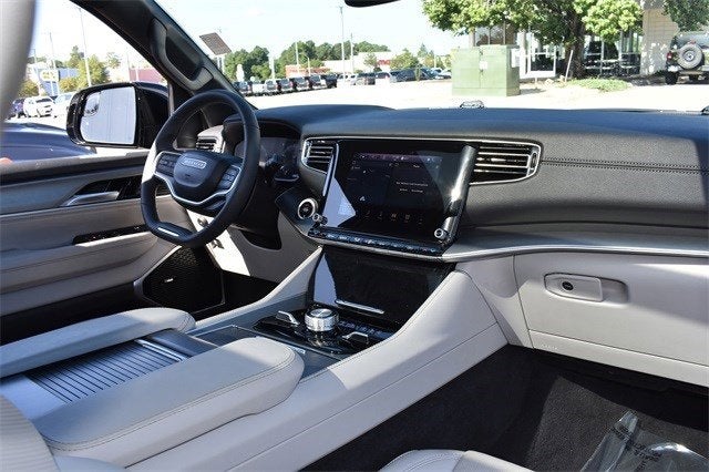 2025 Jeep Wagoneer Series III