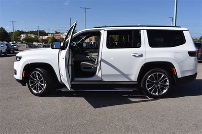 2025 Jeep Wagoneer Series III