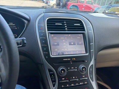 2019 Lincoln Nautilus Select