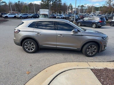 2019 Lincoln Nautilus Select