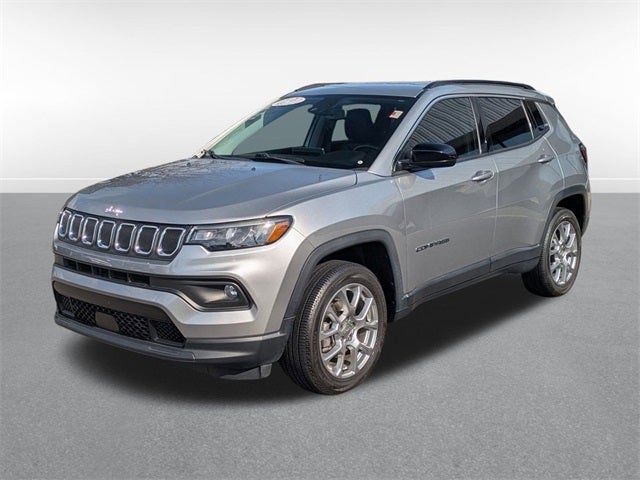 2022 Jeep Compass Latitude Lux