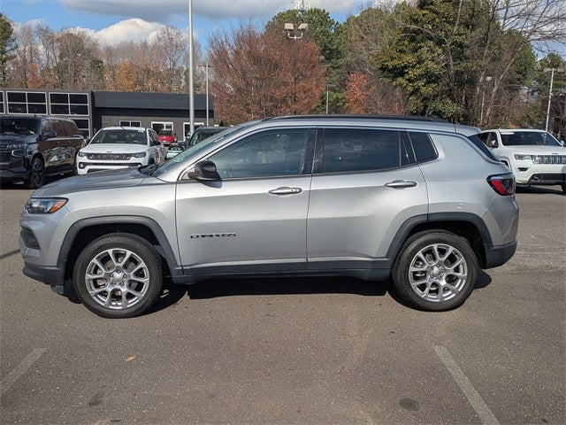 2022 Jeep Compass Latitude Lux