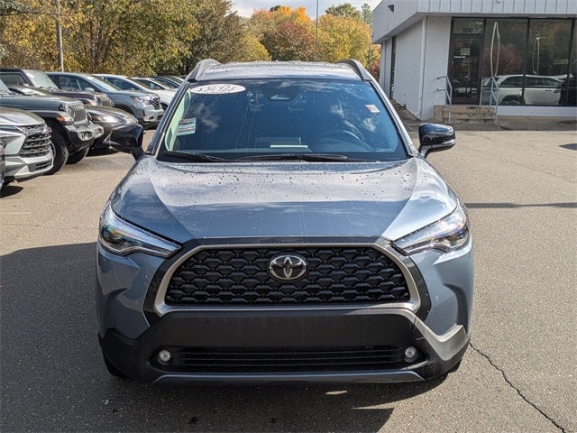 2025 Toyota Corolla Cross XLE