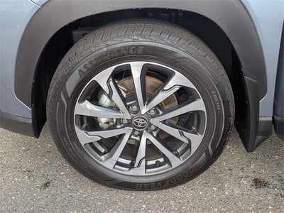 2025 Toyota Corolla Cross XLE