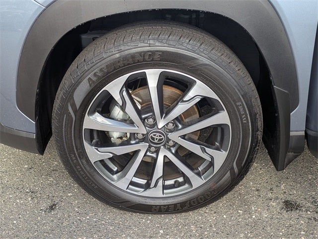 2025 Toyota Corolla Cross XLE