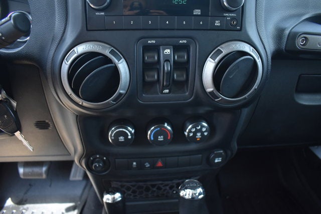 2013 Jeep Wrangler Unlimited Sport