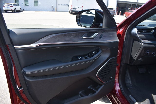 2025 Jeep Grand Cherokee L Overland