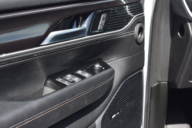 2024 Jeep Wagoneer Base