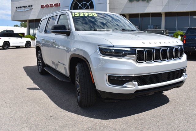 2024 Jeep Wagoneer Base