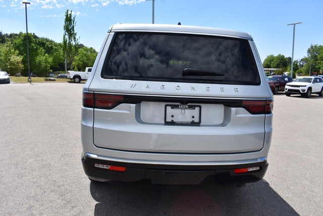 2024 Jeep Wagoneer Base