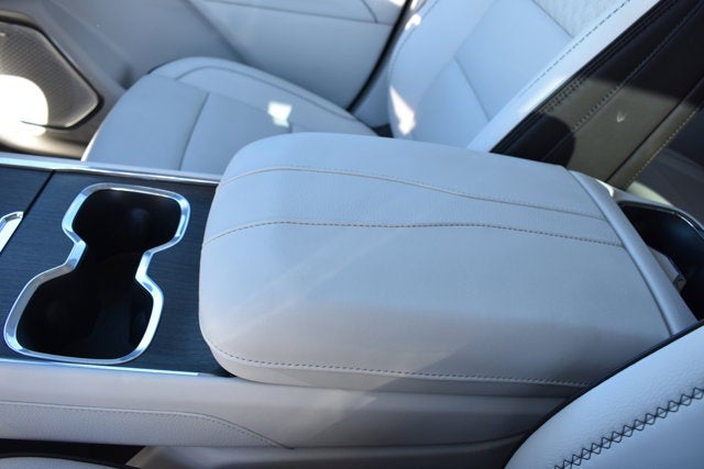 2024 GMC Acadia FWD Denali