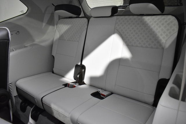 2025 GMC Acadia AWD Denali