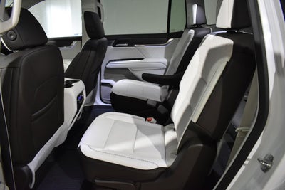 2025 GMC Acadia AWD Denali