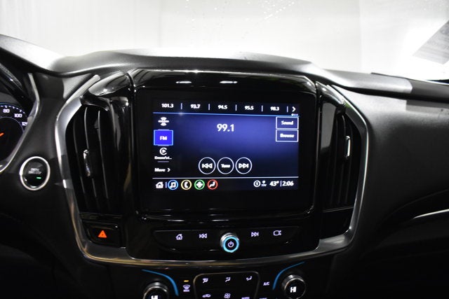 2022 Chevrolet Traverse LT Cloth