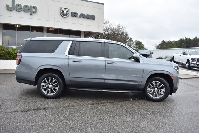 2022 Chevrolet Suburban LT