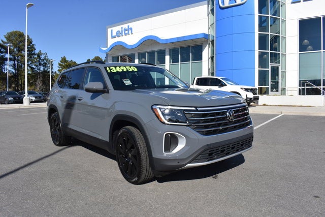 2025 Volkswagen Atlas 2.0T SE w/Technology