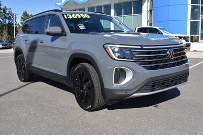 2025 Volkswagen Atlas 2.0T SE w/Technology