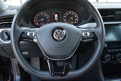 2021 Volkswagen Passat 2.0T SE