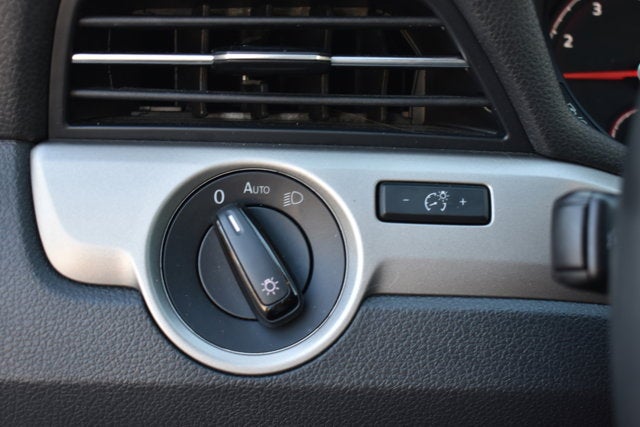 2021 Volkswagen Passat 2.0T SE