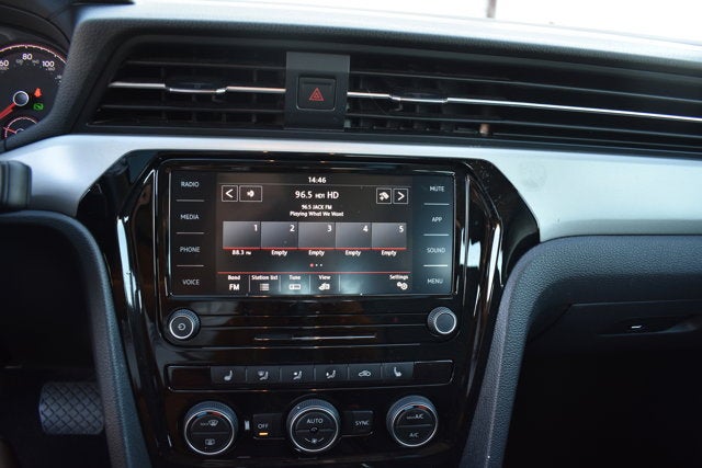 2021 Volkswagen Passat 2.0T SE