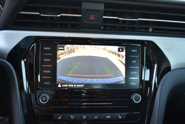 2021 Volkswagen Passat 2.0T SE