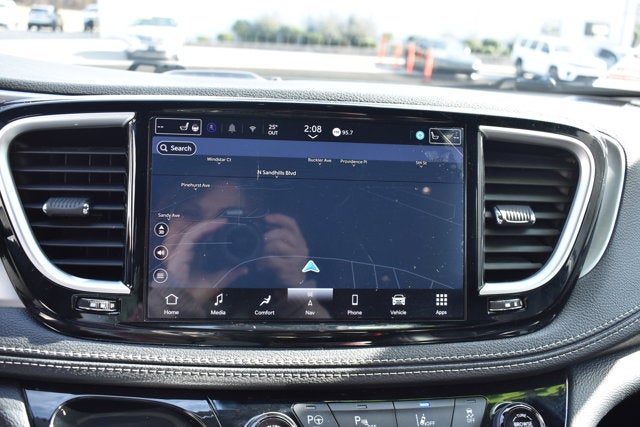 2024 Chrysler Pacifica Hybrid S Appearance Pkg