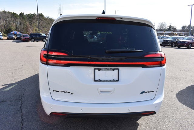 2024 Chrysler Pacifica Hybrid S Appearance Pkg
