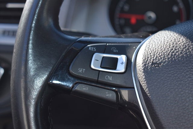 2017 Volkswagen Golf S