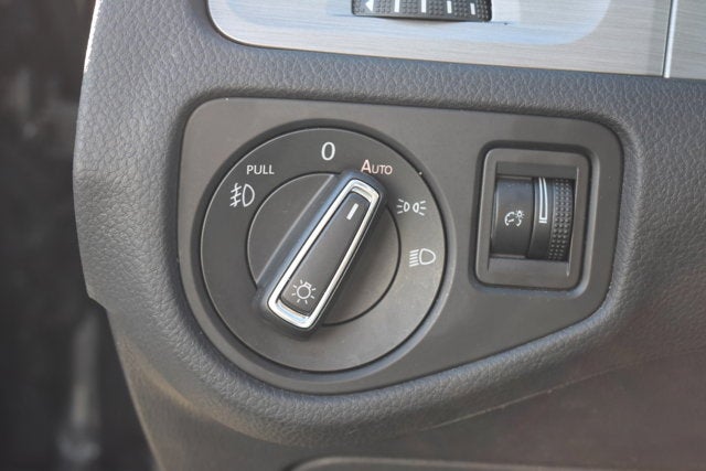 2017 Volkswagen Golf S