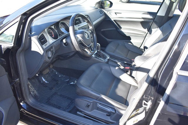 2017 Volkswagen Golf S