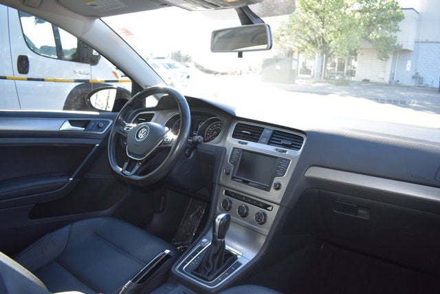 2017 Volkswagen Golf S