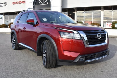 2022 Nissan Pathfinder Platinum
